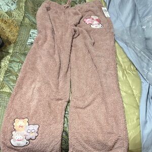 BoxLunch Hello Kitty and Friend Plush Pink Pajama Pants size medium brand new